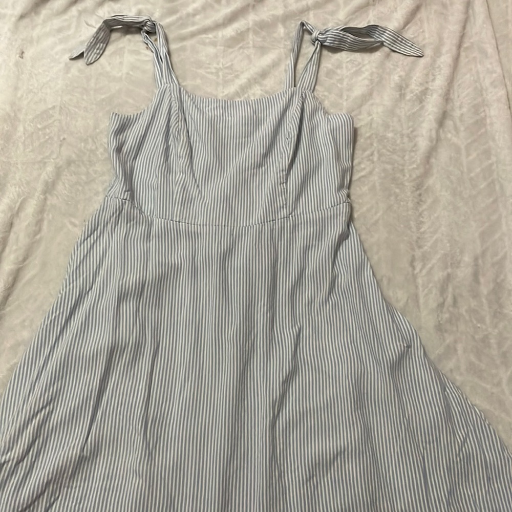 So medium flowy  dress